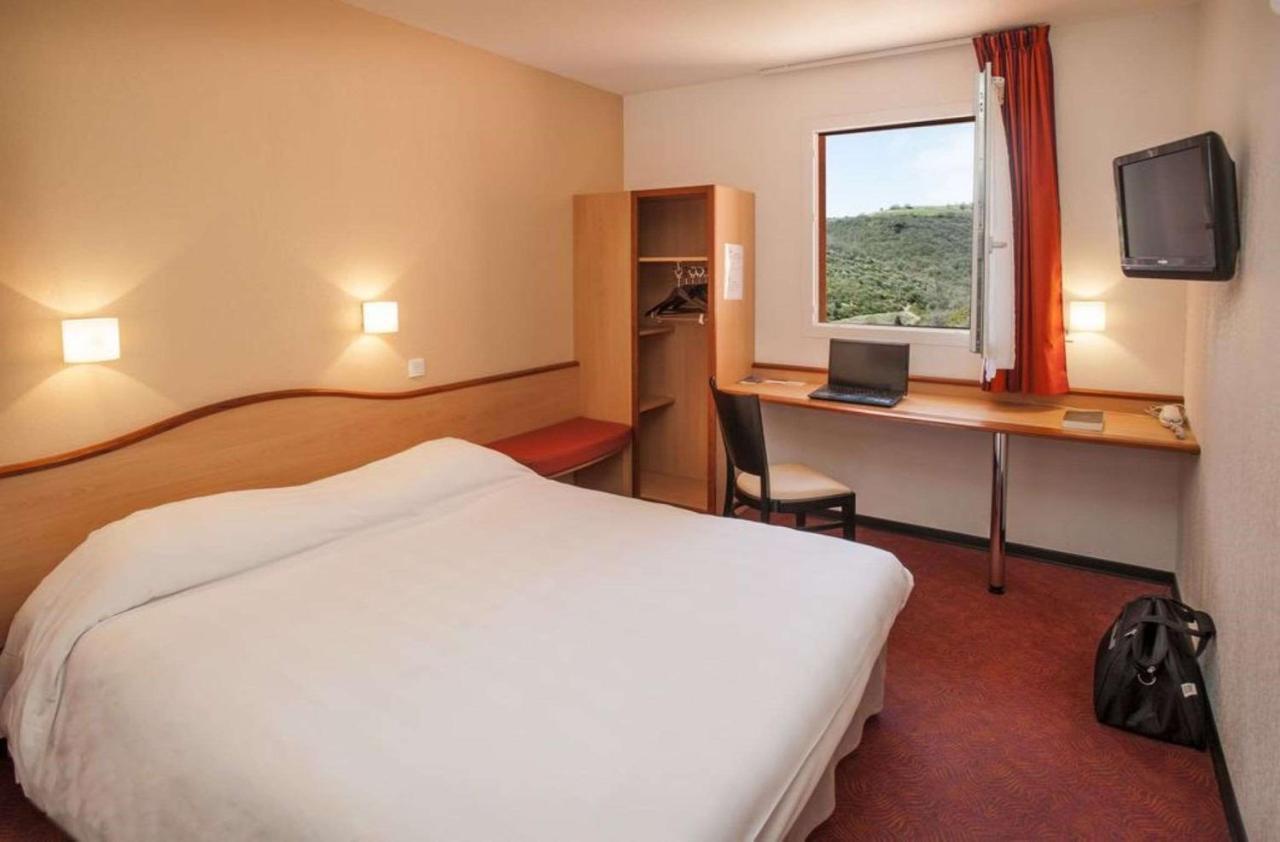 Brit Hotel Confort Монтобан Экстерьер фото