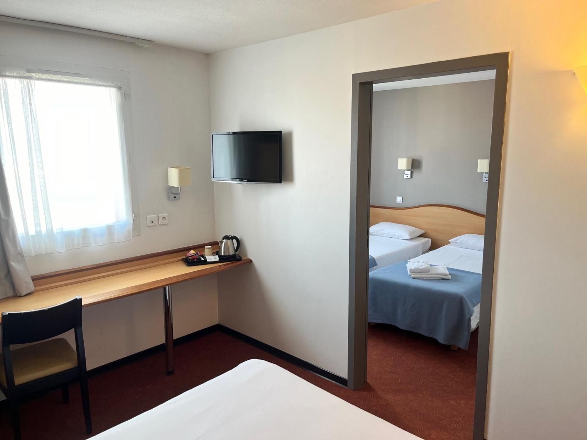 Brit Hotel Confort Монтобан Экстерьер фото
